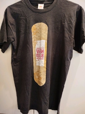Fruit of the Loom black t-shirt like new, size 164 cm