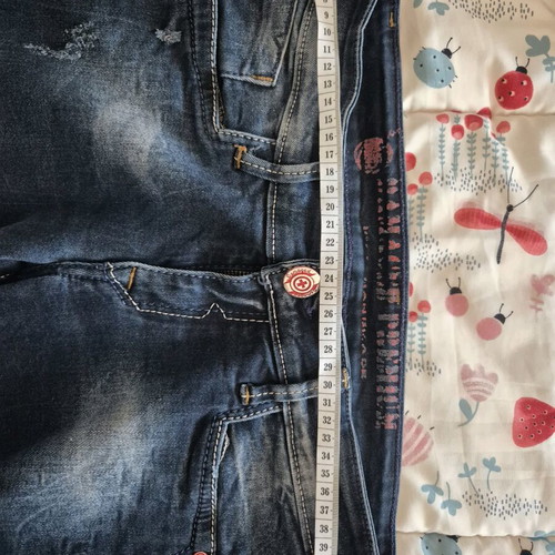 Damaged Jeans women's blue low-rise faded, like new