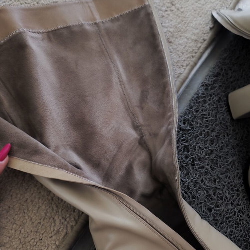 Exe beige boots size 38 used with fleece lining