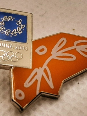 Collectible pin Athens 2004 like new