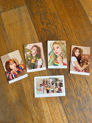 Twice Fancy Photocards like new with Jihyo, Sana, Dahyun, Tzuyu and group
