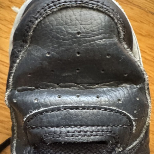 Nike Air Force 1 '07 LV8 sneakers size 38.5 used, black and grey
