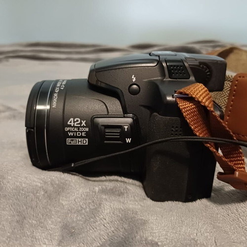 Nikon Coolpix P510 camera used with accessories