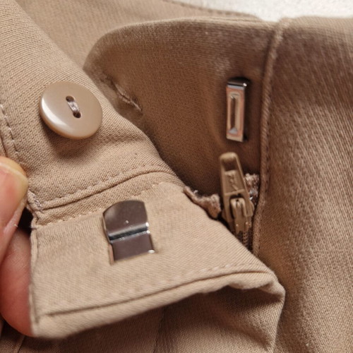 Zara cigarette pants size Small like new, beige
