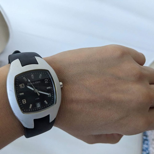 Donna Klein wristwatch used, waterproof with rubber strap