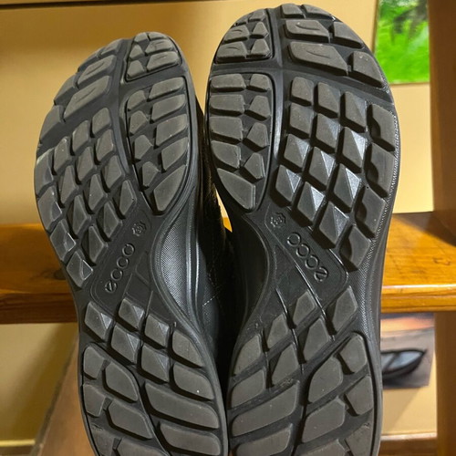 Ecco women's sneakers like new, sport style, black, size 39