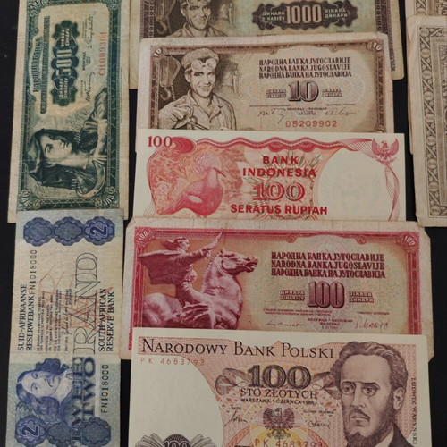 Collection of 22 foreign banknotes used