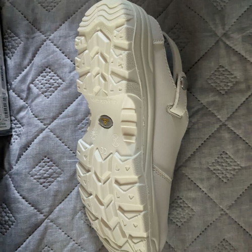 Delta Plus Maubec3 clogs new, anti-slip, white, size 43