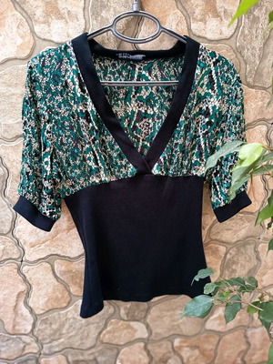 Evening blouse like new, size large, black and green