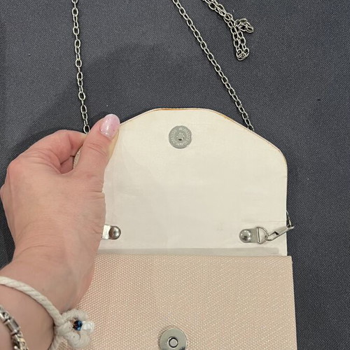 Small crossbody bag like new, beige with heart detail