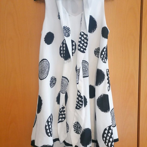 Sweet Miss dress black and white size S like new