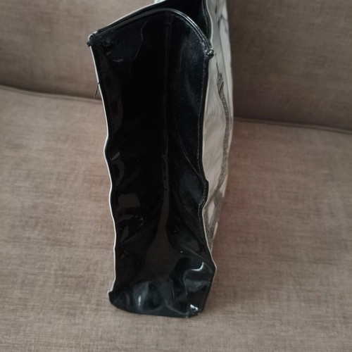 Paris Shoulder Bag like new, black and white, plastic lustrini