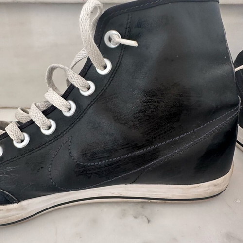Nike men's sneaker like new, size 41, black bootie