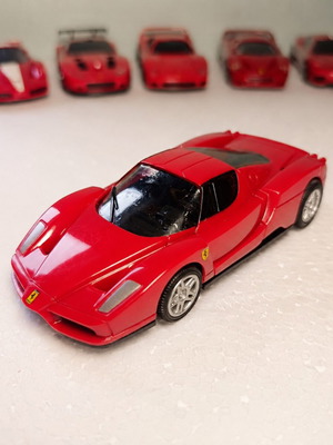 Ferrari Shell Pull Back Cars used, collectible set
