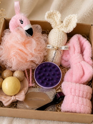 Pink Bliss Spa Box new girly self-care set