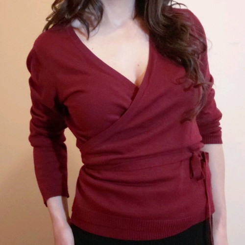 Burgundy wrap blouse like new, size M