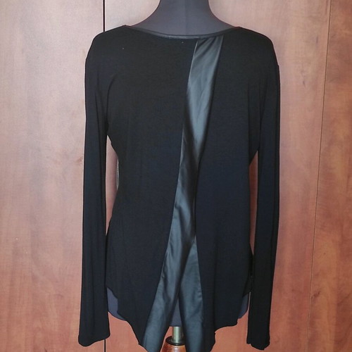 Black Long-Sleeve Eska Blouse "Everything is Possible" Like New