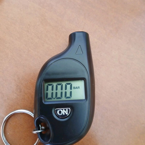 Digital tire pressure gauge new, keychain size