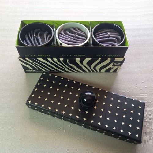 Scented candles in S&P case