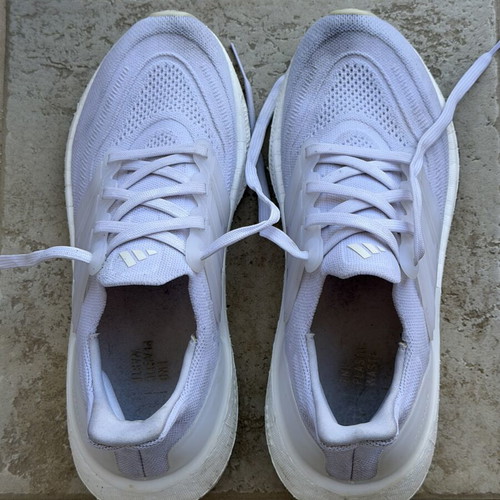 Adidas Ultraboost women's sneakers size 39.5 used, white
