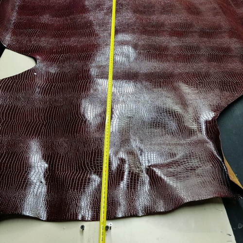 Genuine 2mm leather with pressed crocodile pattern like new, 6 pieces