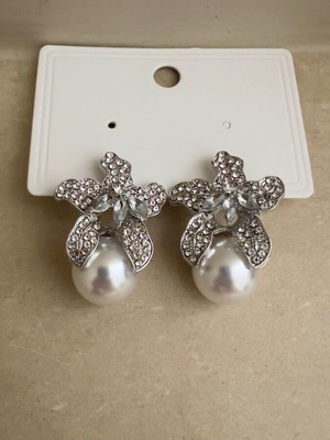 Earrings new silver with pearl 3.5 cm