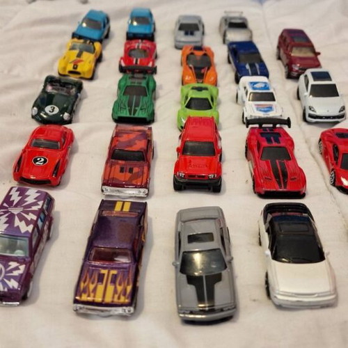 Hot Wheels collectible toy cars like new