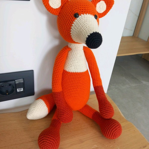Handmade knitted fox toy new, child-friendly materials