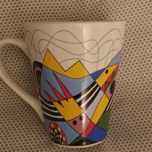 Collectible Pizza Fan mug signed by Dim. Korovesis like new
