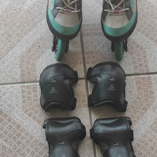 Children's rollers like new with knee and elbow protection, size 33-36