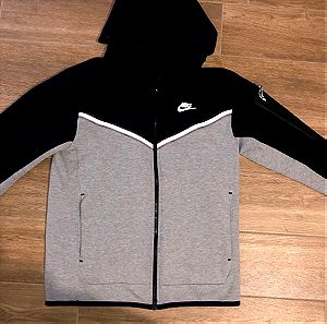 Nike sportswear tech fleece