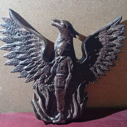 Gate emblem 1970, iron