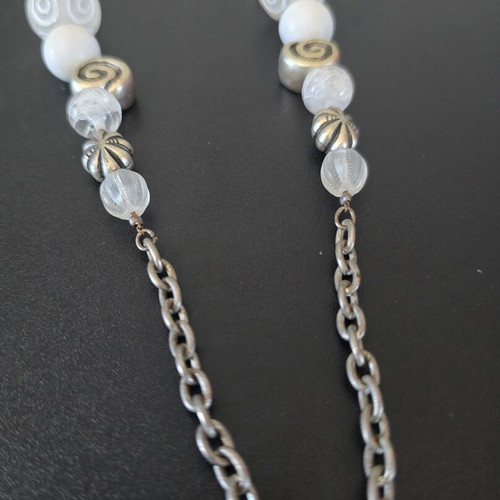 Women's necklace with silver chain and beads