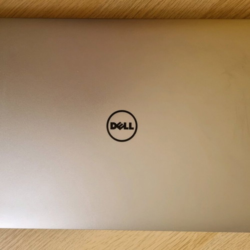 Dell XPS 9560 laptop like new, 16GB RAM, 1TB Samsung 970 Evo Plus SSD, Nvidia GTX 1050