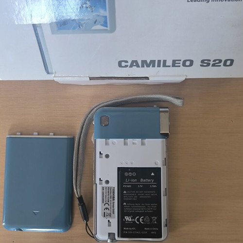 Toshiba Camileo S20 Full HD video camera like new