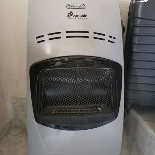 Delongi gas heater like new blue flame