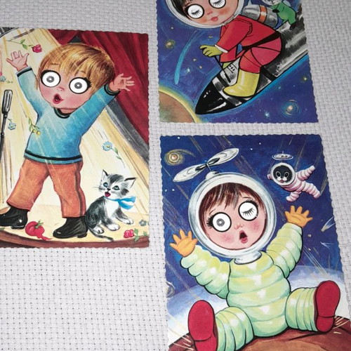 Collectible cards with blinking eyes, set of 3, Germany