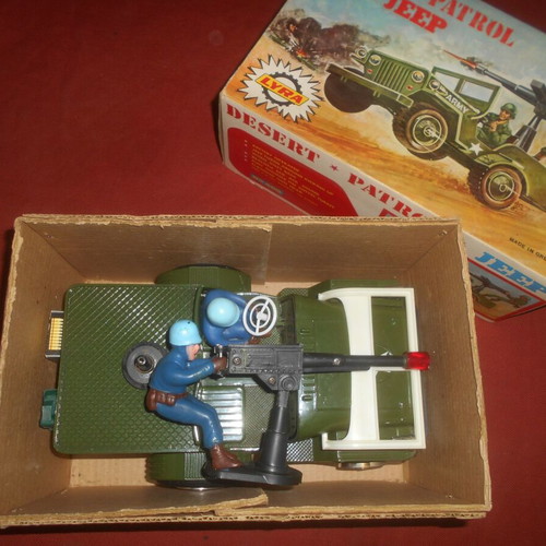 Lyra Army Desert Patrol Jeep battery-powered vintage toy 1970