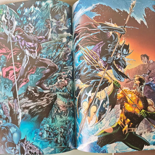 Aquaman by Geoff Johns Omnibus like new