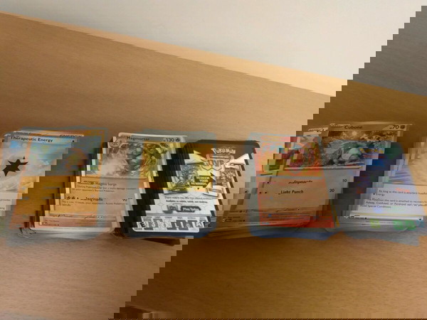 ΣΥΛΛΟΓΗ POKEMON 150 ΚΑΡΤΕΣ+49 CODE CARD'S