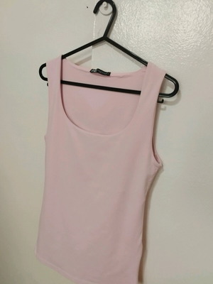 Zara sleeveless top pink like new, size M