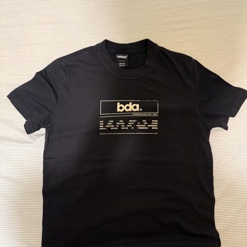 Men's t-shirt used, size large, black