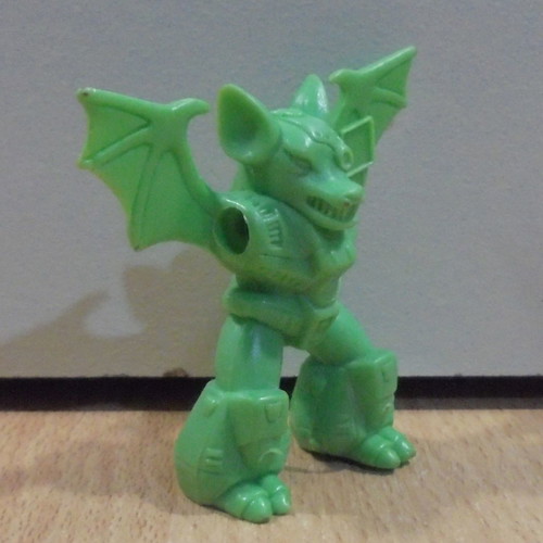 Battle Beast Blitzkrieg Bat #12 light green used without hands and weapon Takara Hasbro 1986