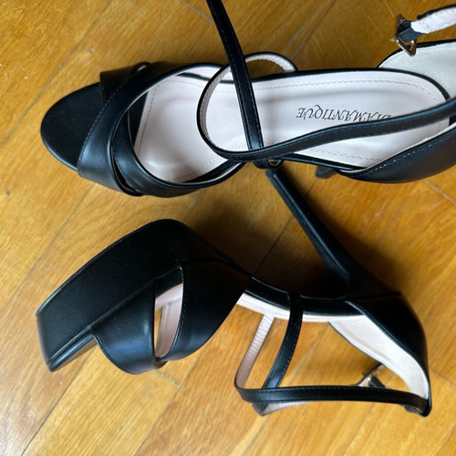 Black high-heeled sandals like new, 11 cm heel, size 40
