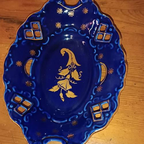 Platters like new, decorative and functional