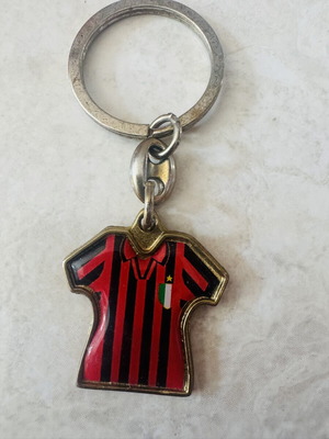 AC Milan Metal Keychain Jersey used, collectible
