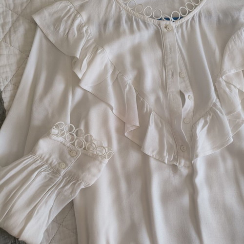 Zara shirt with ruffles like new, white, size S
