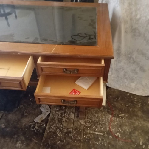 Wooden desk vintage with glass top and 5 drawers