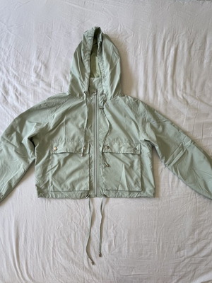 24 Colours jacket size L like new