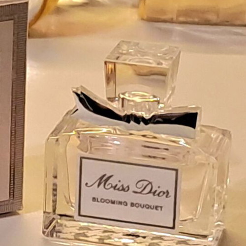 Christian Dior Blooming Bouquet μινιατούρα άρωμα καινούργιο